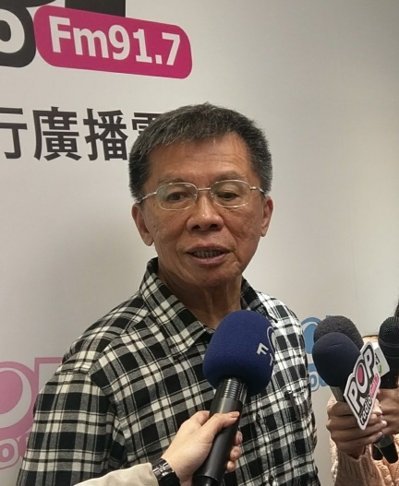 沈富雄說(shuō),民進(jìn)黨籍的領(lǐng)導(dǎo)人要提出讓大陸滿意的論述,是一個(gè)非常困難的題目 沈富雄說(shuō),民進(jìn)黨籍的領(lǐng)導(dǎo)人要提出讓大陸滿意的論述,是一個(gè)非常困難的題目